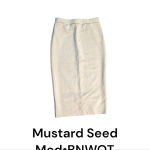 Soft suede skirt. Med